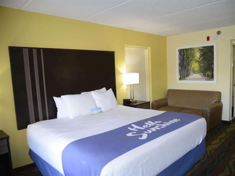Days Inn By Wyndham Kodak/Sevierville Intrstate Smokeymntns Buitenkant foto