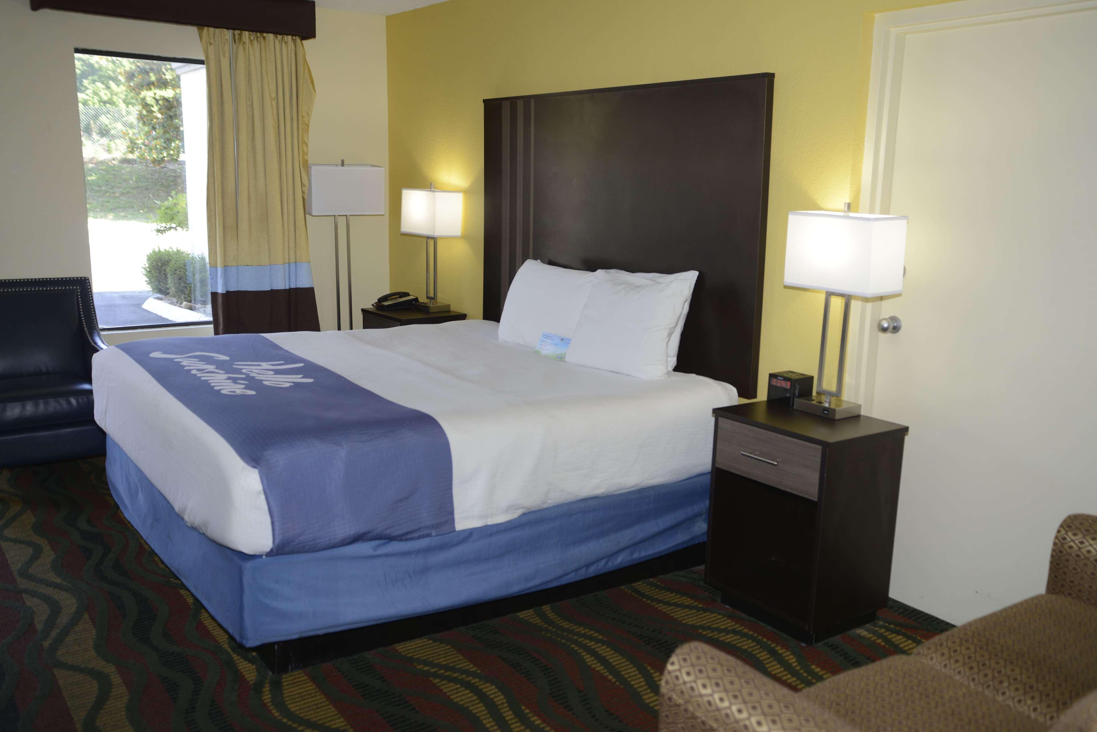 Days Inn By Wyndham Kodak/Sevierville Intrstate Smokeymntns Buitenkant foto