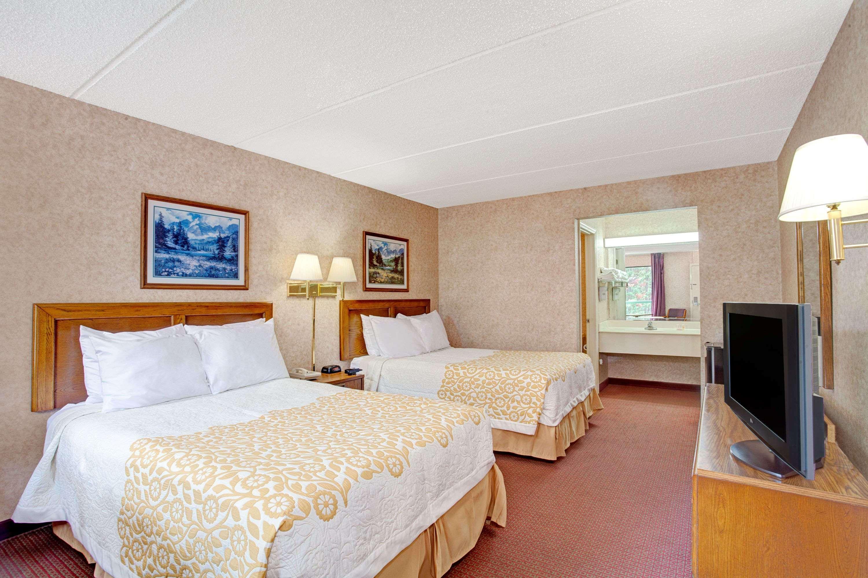 Days Inn By Wyndham Kodak/Sevierville Intrstate Smokeymntns Buitenkant foto