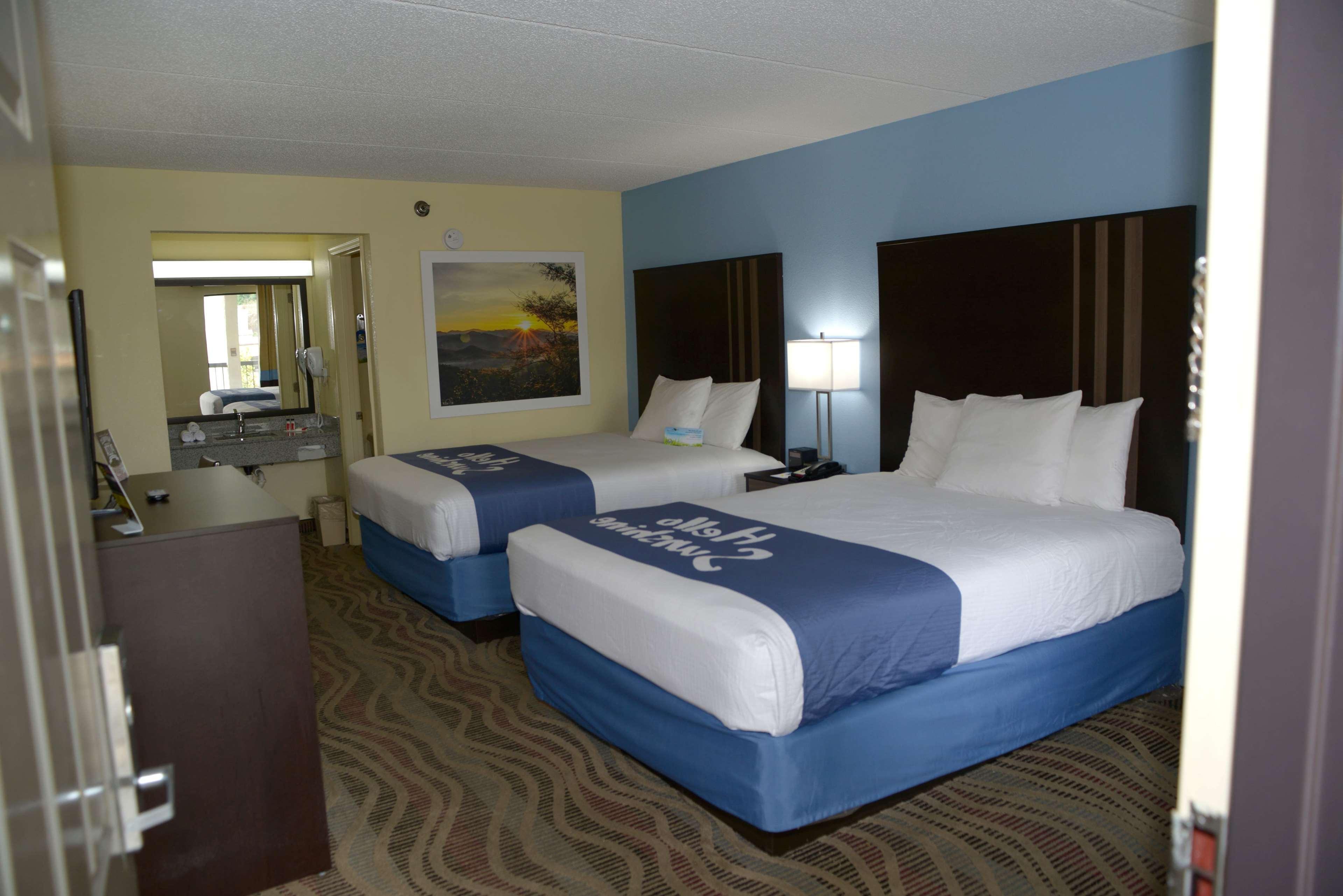 Days Inn By Wyndham Kodak/Sevierville Intrstate Smokeymntns Buitenkant foto