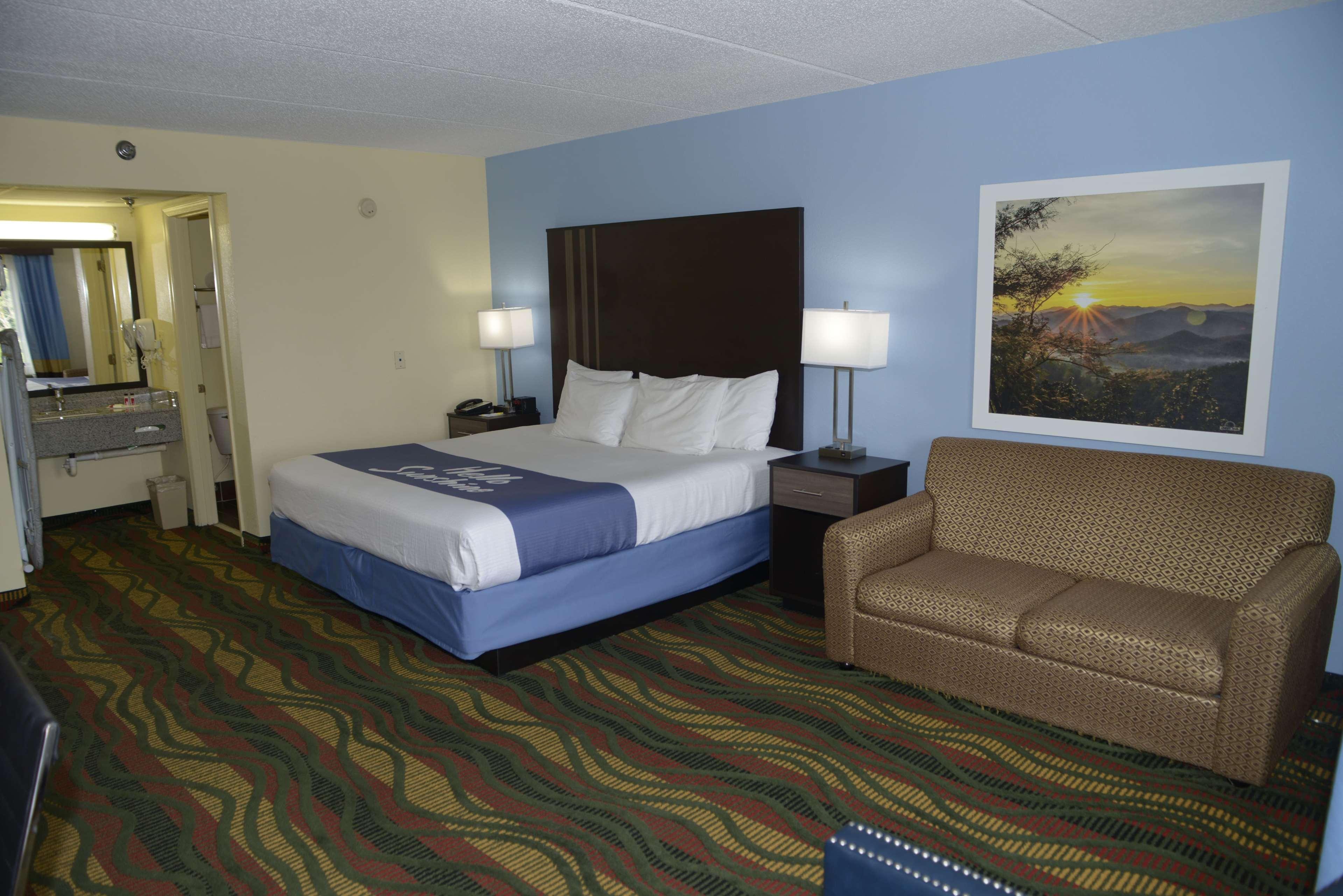 Days Inn By Wyndham Kodak/Sevierville Intrstate Smokeymntns Buitenkant foto